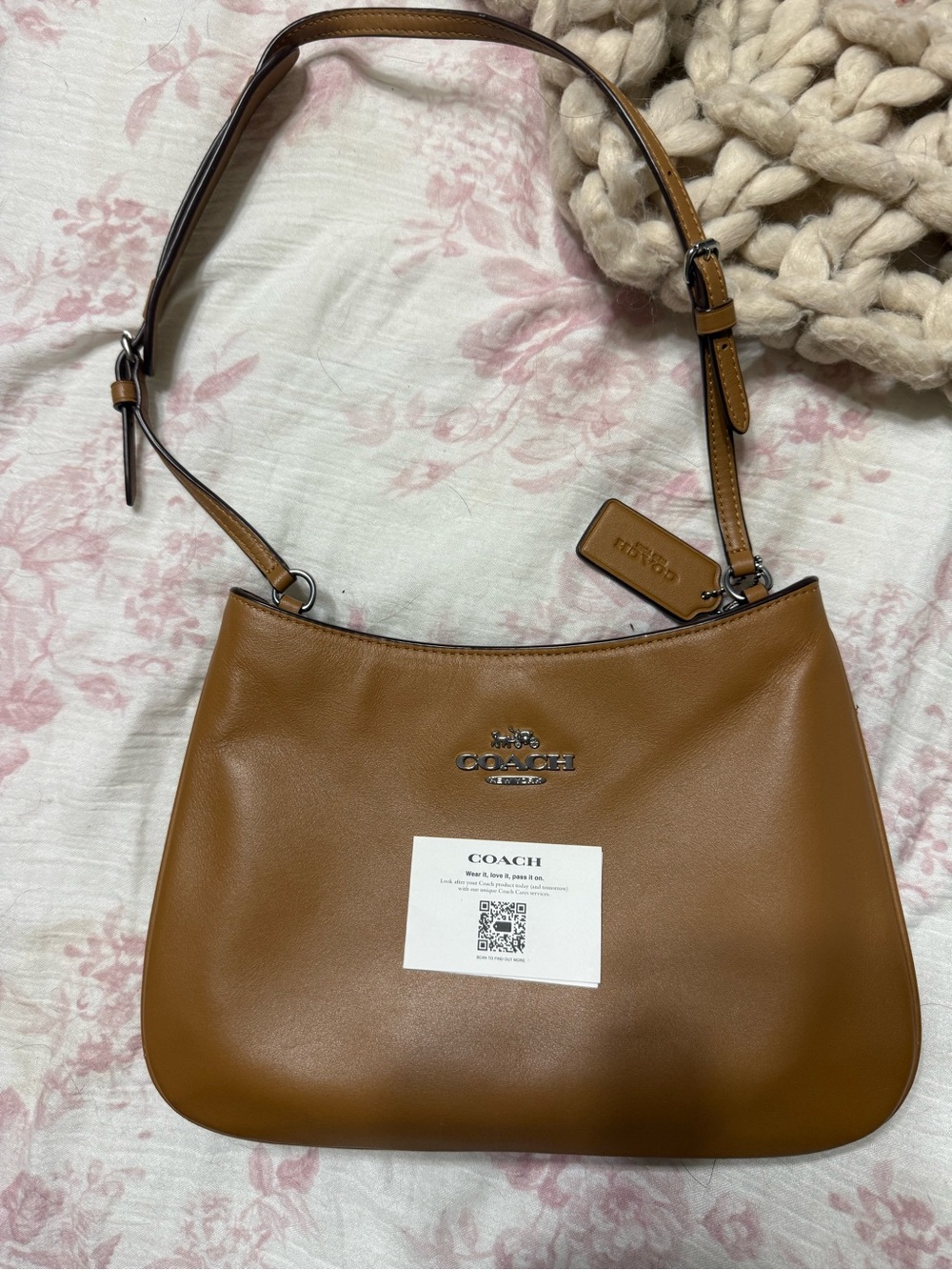 COACH Tan Leather Shoulder Bag with Logo Plaque